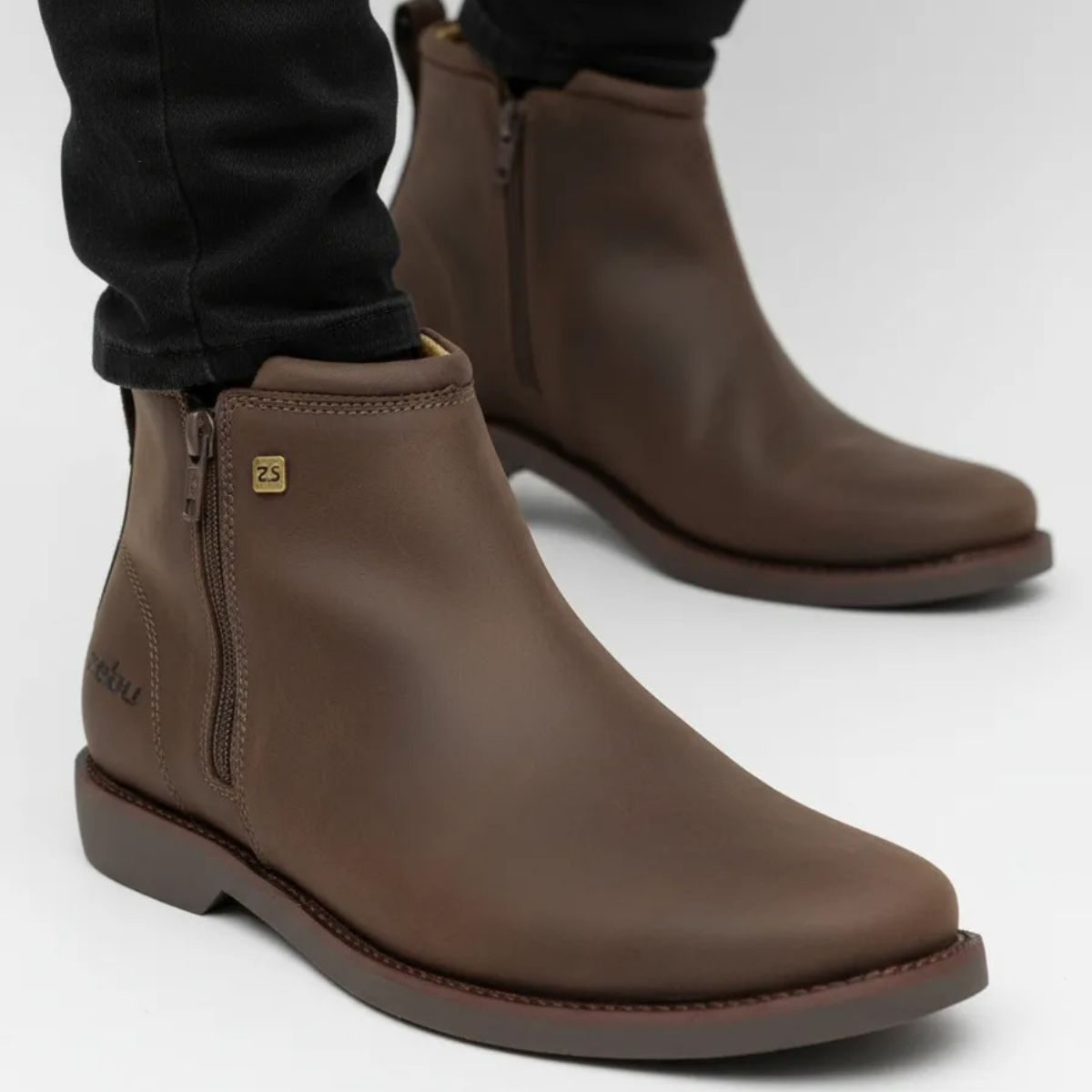 Bota Zavu look casual masculino